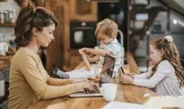 同事强行吃瓜,办公室风云再起