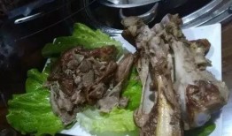 吃烤羊肉后能吃哈密瓜吗,美味搭配的完美邂逅