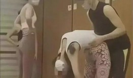 醉酒女吃瓜,一场意外的欢乐闹剧