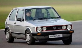 大众车吃瓜男女,吃瓜群众揭秘男女生间复杂关系