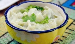 小瓜吃馄饨,小瓜的馄饨美食之旅